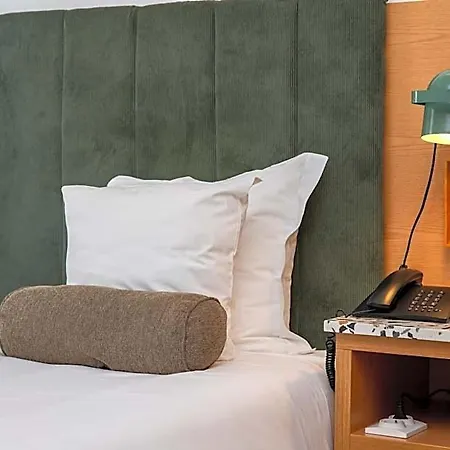 Wot Hotel